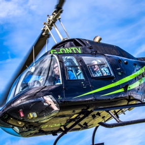 https://www.findmeagift.co.uk/site_media/images/products/286/ass1262_blue_skies_helicopter_flight_with_bubbly_for_two_1.jpg