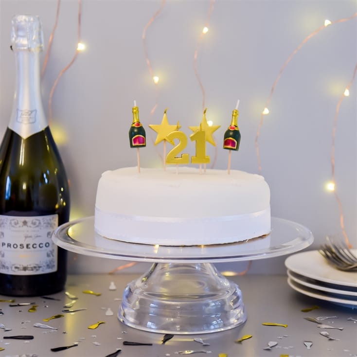 21 Birthday Chocolate Cake with Gold Glitter Number 21 Candles (GIF) —  Download on Funimada.com